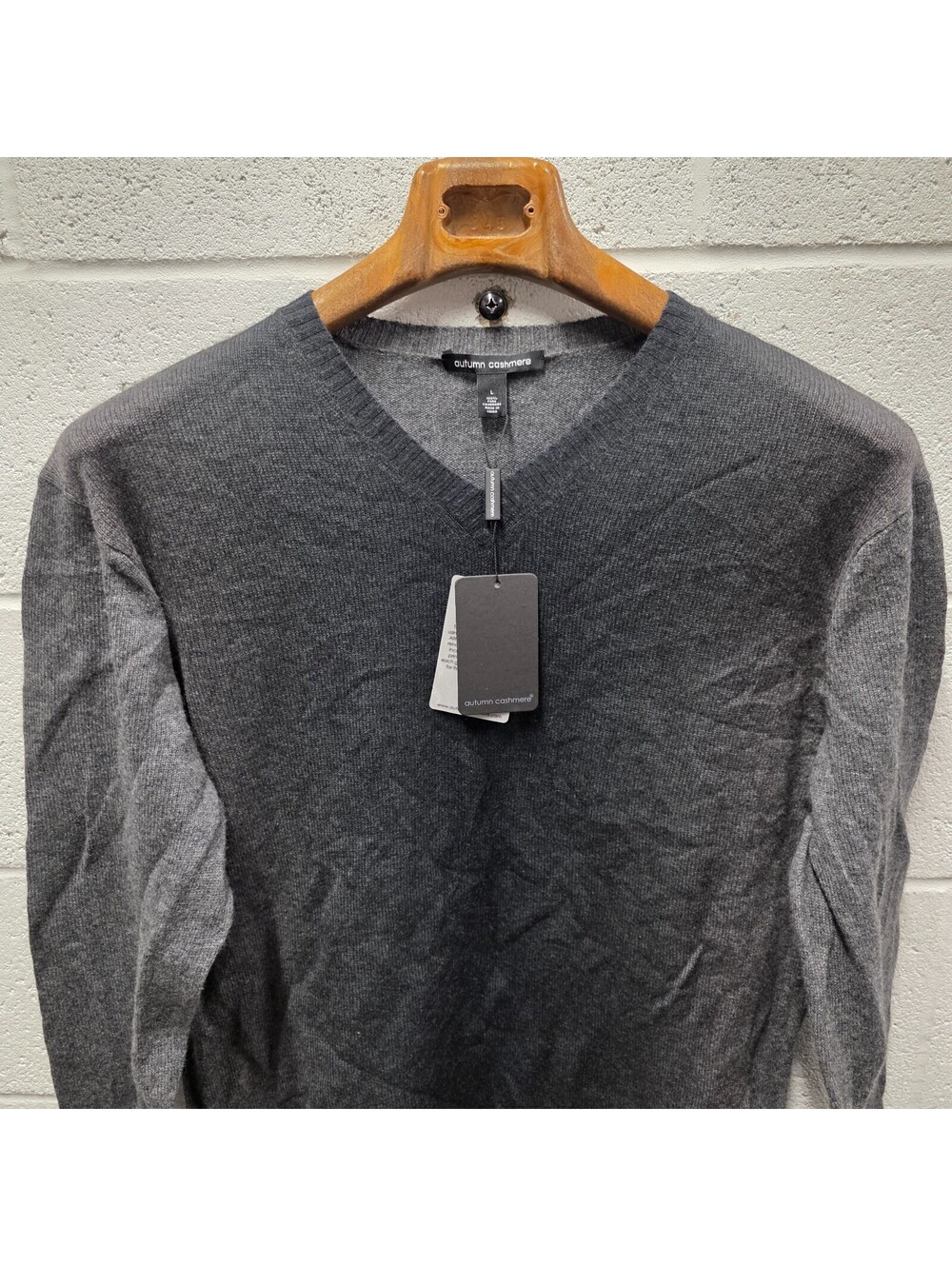 Autumn Cashmere Men's Basic Crew Sweater Gray Ombre 100% Cashmere L NWT 22x28